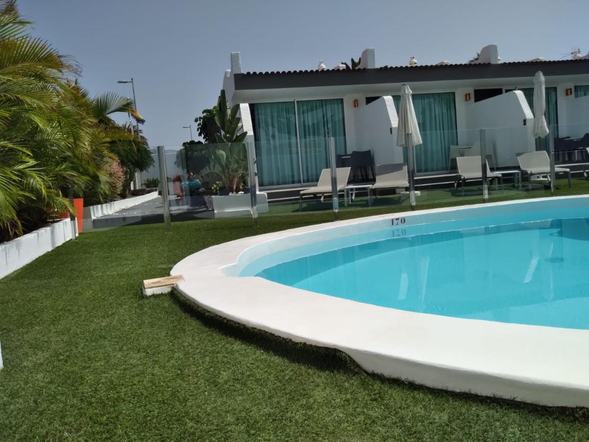 מספאלומס Starboys Gay Resort - Gay Men Only מראה חיצוני תמונה